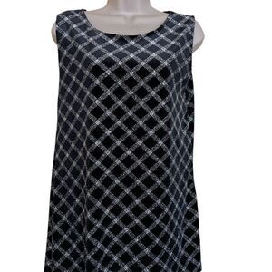 Black and White Geometric Sleeveless Dress